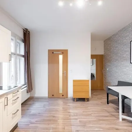 Appartement Cozy Old Town Apt Queen Bed Praag